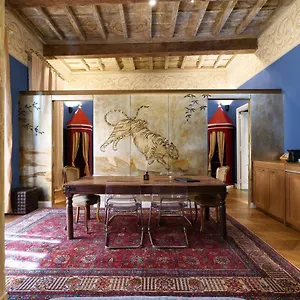 prestige-boutique-aparthotel-montenapoleone.it-lombardy.com/